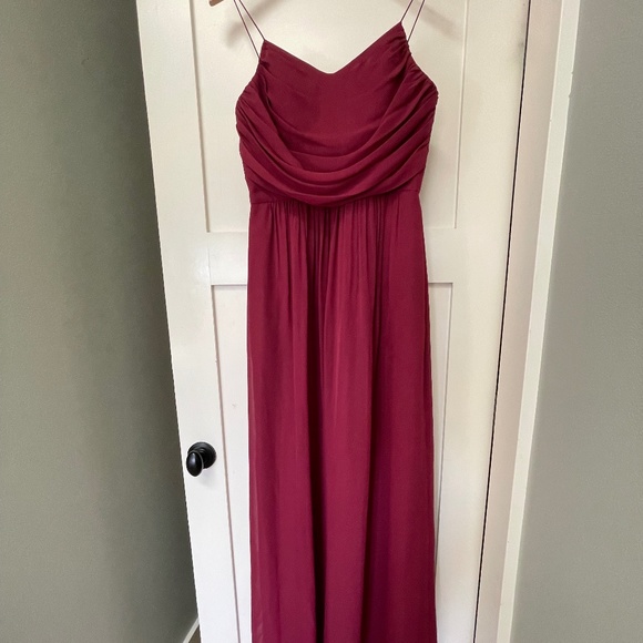 Weddington Way Dresses & Skirts - Weddington Way Burgundy formal dress